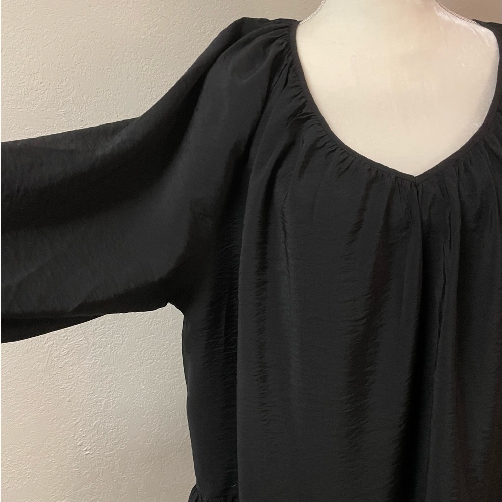 Oversized, relaxed fit H&M black dress. - Picture 4 of 4